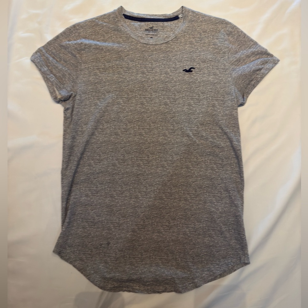 Hollister, T-shirt Gray small